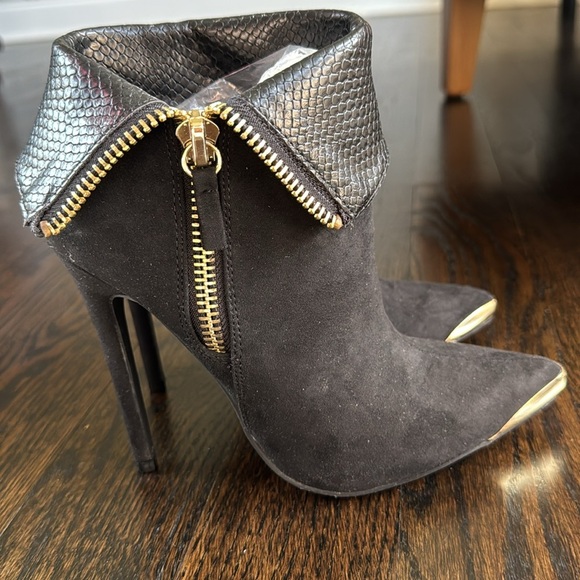 🔵 Shoe Dazzle Western Vibe Black Suede & Faux Snakeskin Ankle Boot Sz 8 - Picture 5 of 10